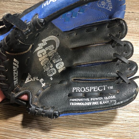 Mizuno Prospect GPP 950D RHT 9.5 Inches Butter Soft Lining Blue Black Youth - Picture 7 of 7